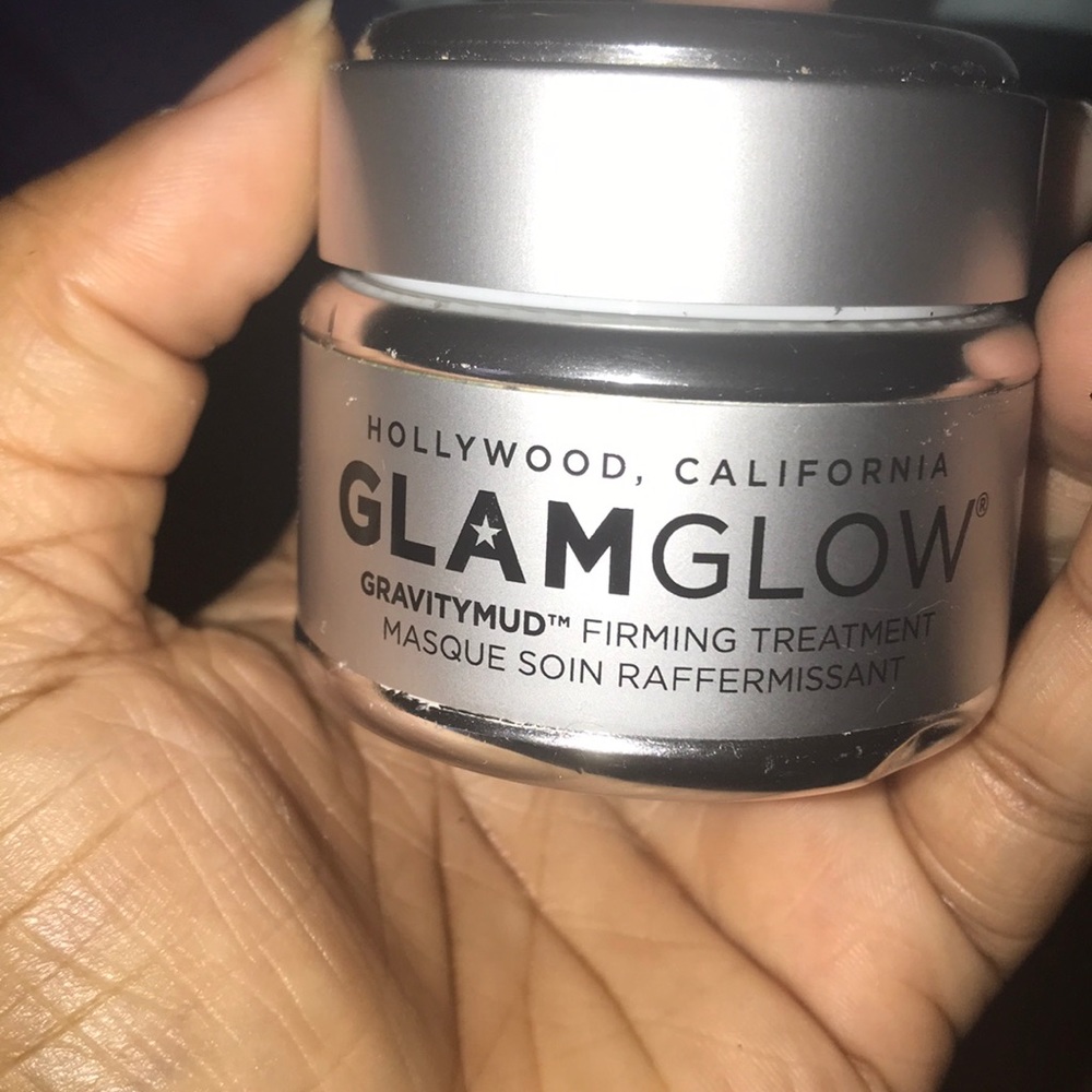 Glam glow glitter mask